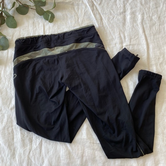 Better Bodies Black with Camouflage Workout Leggings - Picture 3 of 7